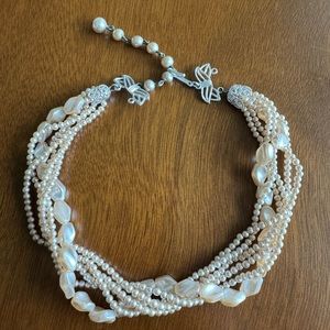 Vintage pearl necklace